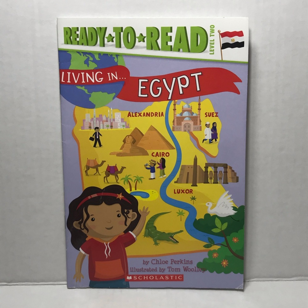 💛$2💛 Living in... Egypt - Chloe Perkins kids book